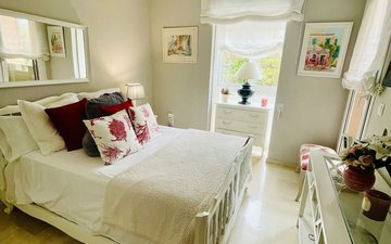 Property slide 16