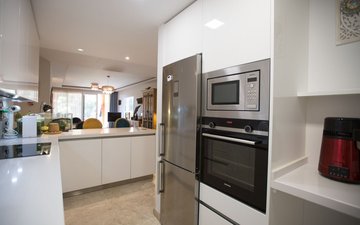 Property slide 10