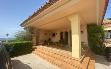 Property slide 10