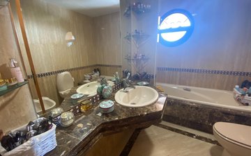 Property slide 44