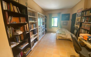 Property slide 48