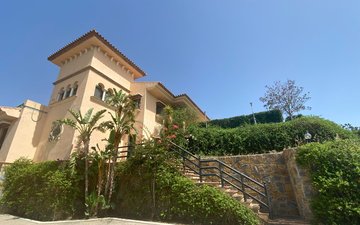 Property slide 9