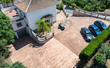 Property slide 25