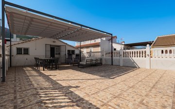 Property slide 32