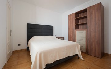 Property slide 44