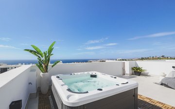 Property slide 18