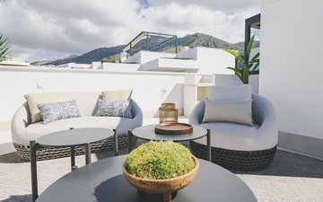 Property slide 20