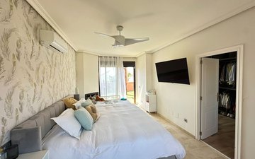 Property slide 32