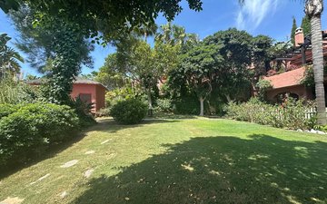 Property slide 66