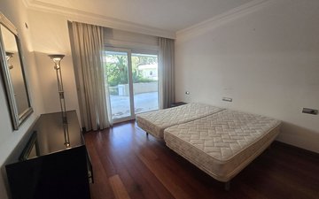 Property slide 19
