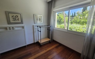 Property slide 28