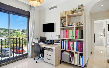 Property slide 39