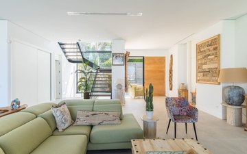 Property slide 17