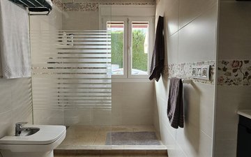 Property slide 25