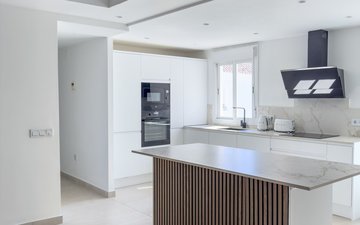 Property slide 44