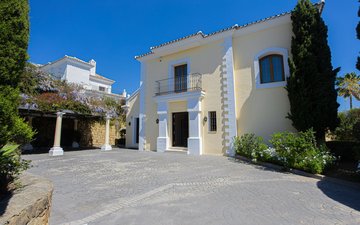 Property slide 17