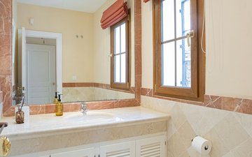 Property slide 33