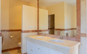 Property slide 46