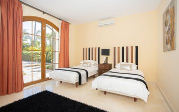 Property slide 48