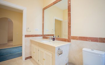 Property slide 60