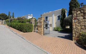 Property slide 66