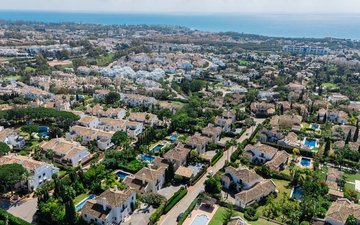 Property slide 72