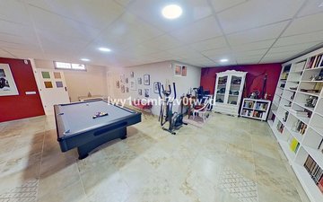 Property slide 18