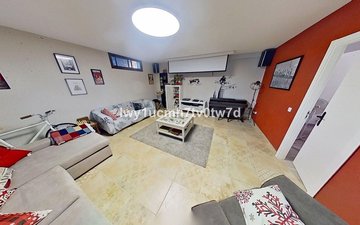 Property slide 19