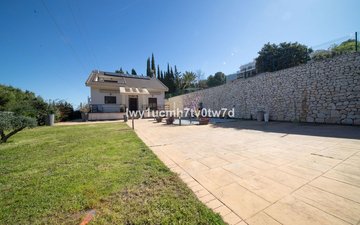 Property slide 23