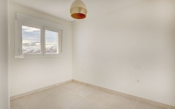 Property slide 32