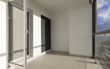 Property slide 44