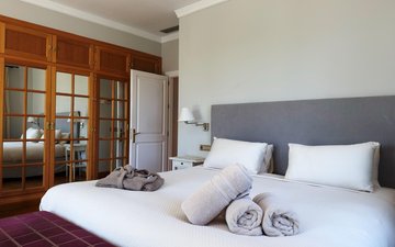 Property slide 18