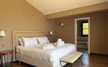 Property slide 25