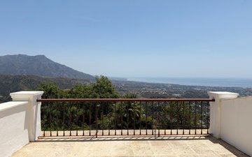 Property slide 61