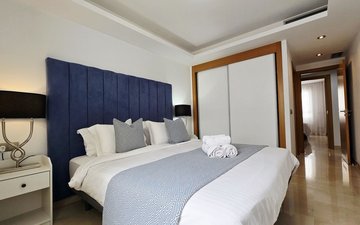 Property slide 16