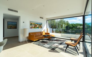 Property slide 25