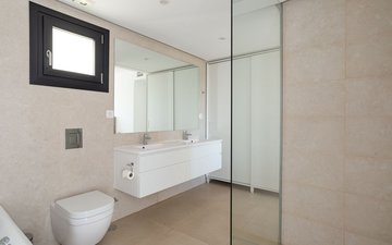 Property slide 44