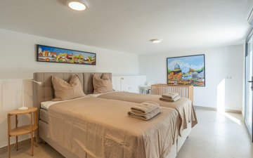 Property slide 67