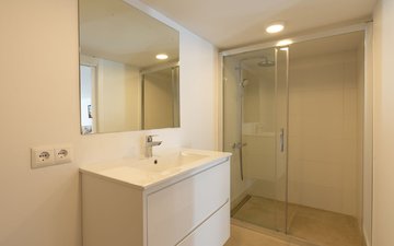 Property slide 68