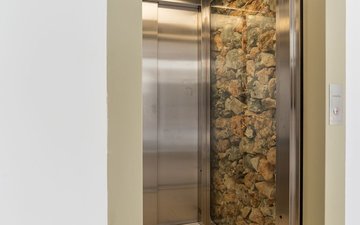 Property slide 80