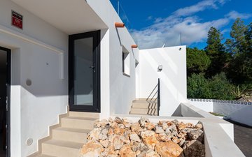 Property slide 82