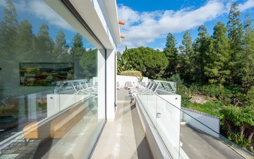 Property slide 87