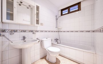 Property slide 16