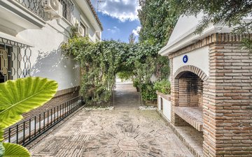 Property slide 20