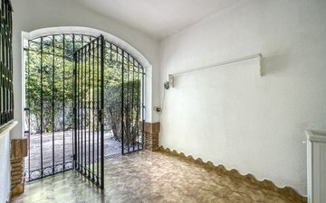 Property slide 24