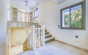Property slide 25