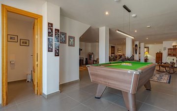 Property slide 46