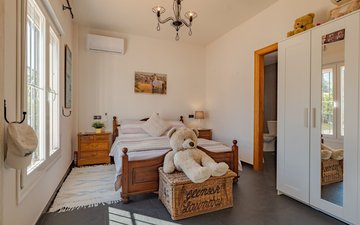 Property slide 7