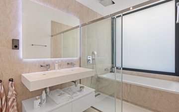 Property slide 10