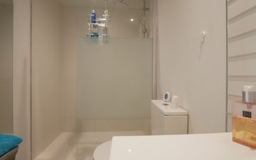 Property slide 25